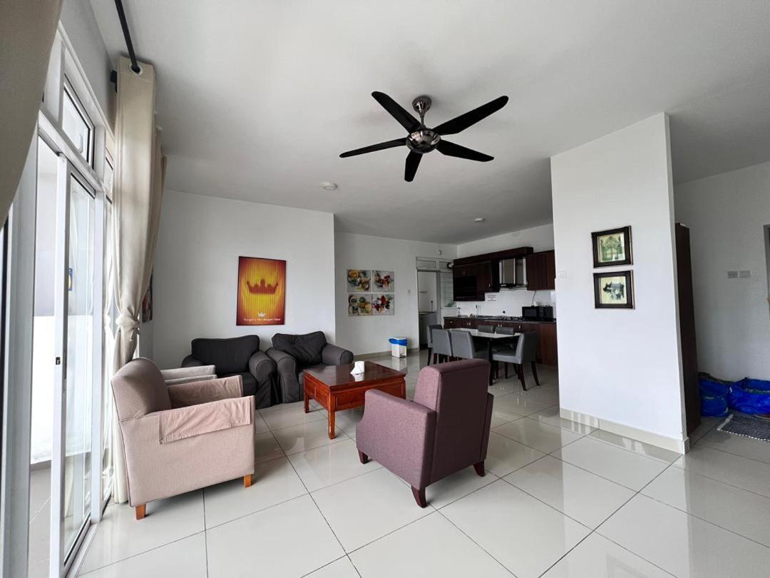 Apartment Alyssa 3r 3b